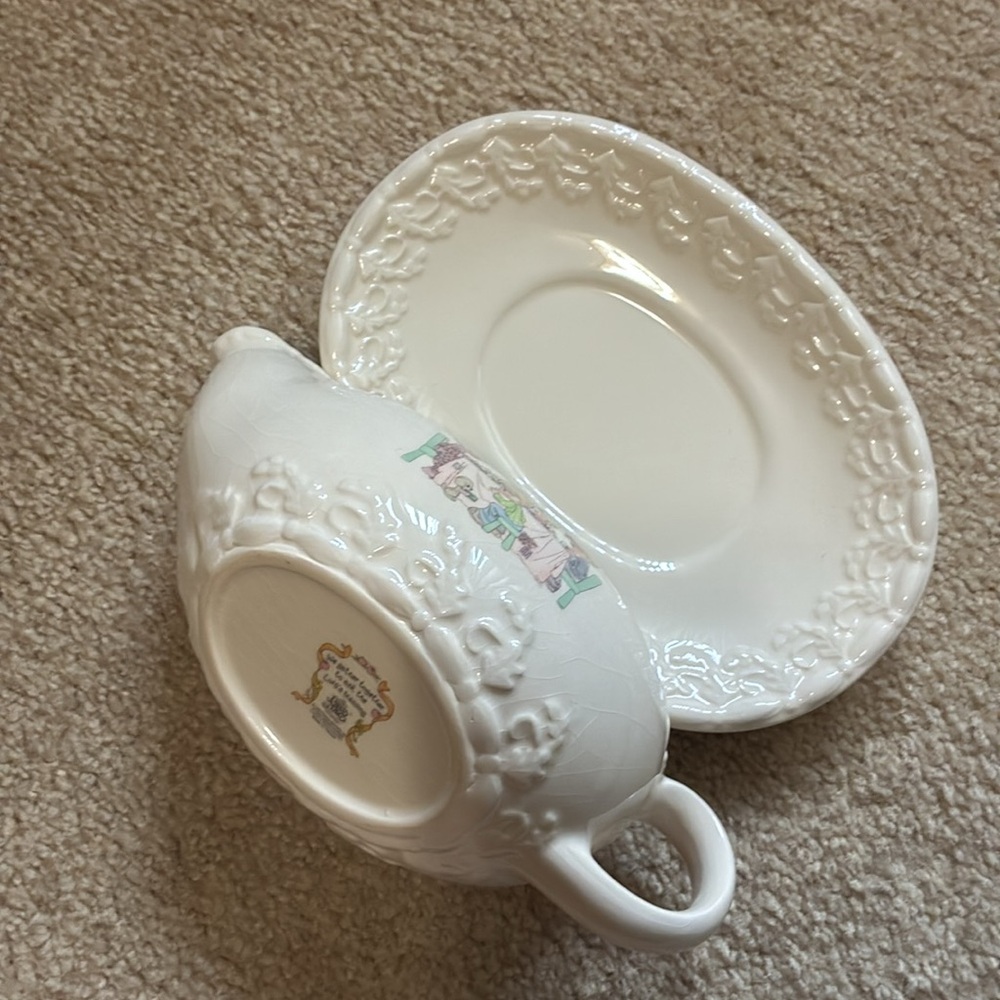 Presious Moments Tableware  server - Picture 2 of 3